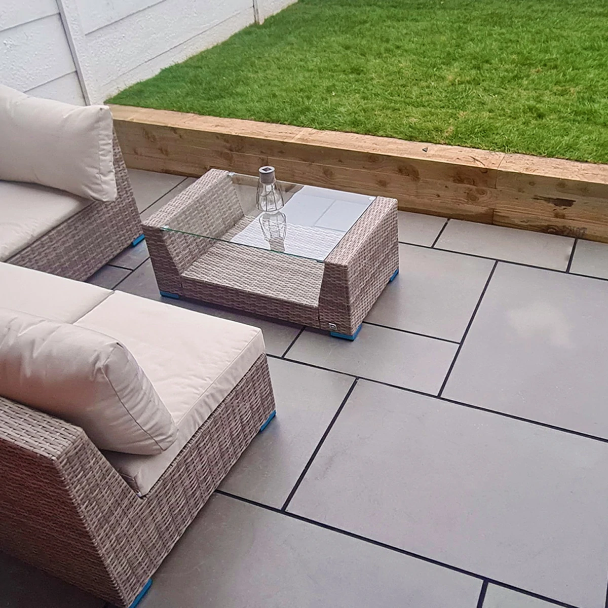 Kandla Grey Indian Sandstone Paving Slabs - Sawn &amp; Honed - Patio Kit - 20mm